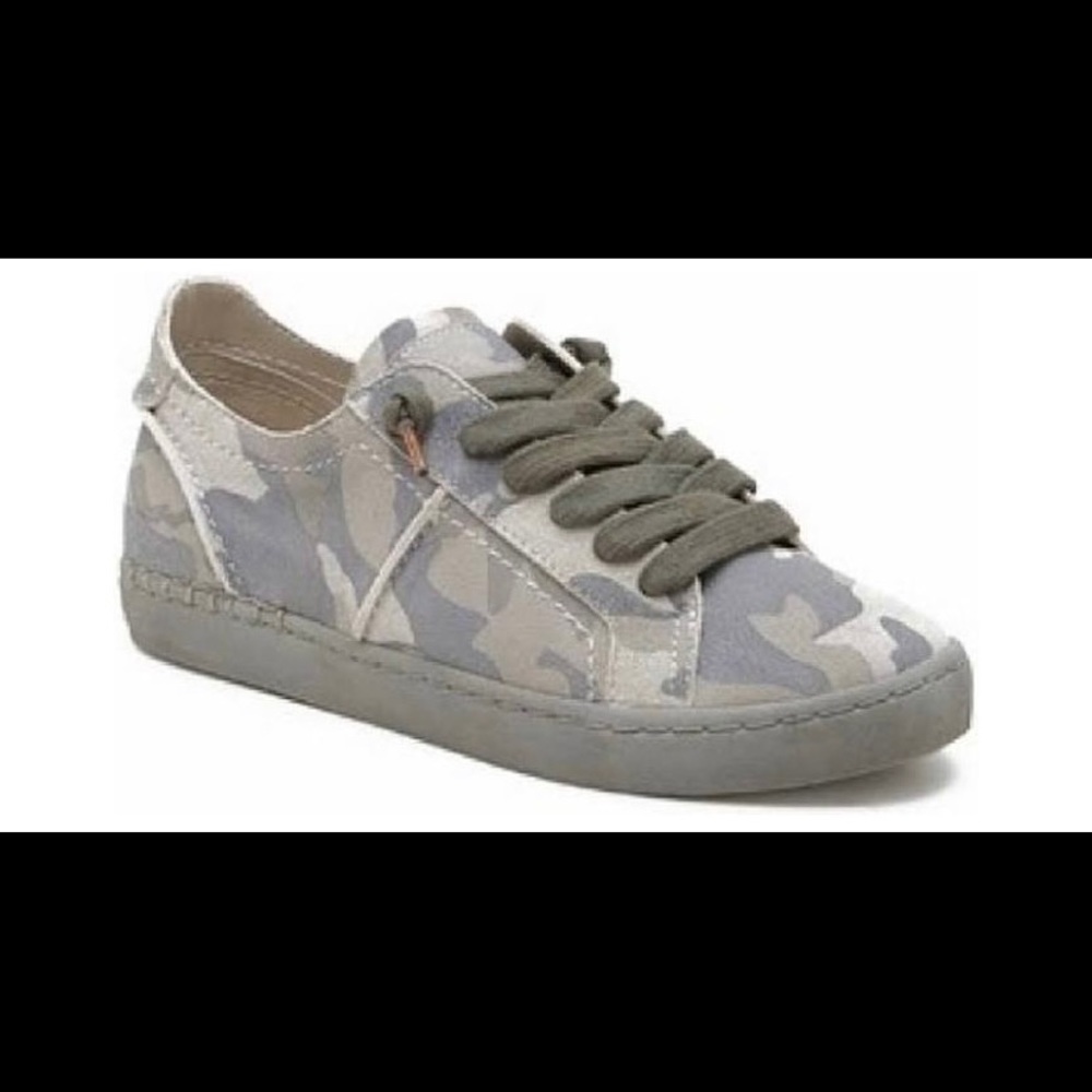 Super cute & comfy Dolce Vita olive green camouflage sneakers. Size 8.